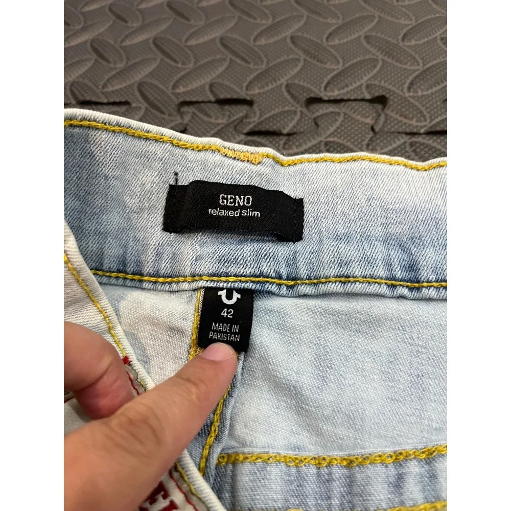 True Religion Geno Relaxed Slim Mens 42 Light Blue Flap Pocket Denim Jeans